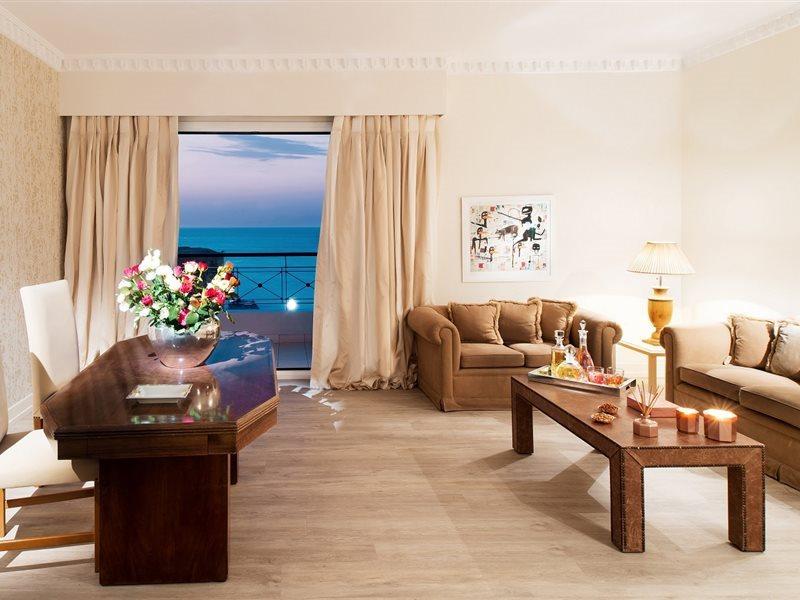 Mitsis Grand Hotel Rhodes City Exterior foto Suite at the Grand Resort